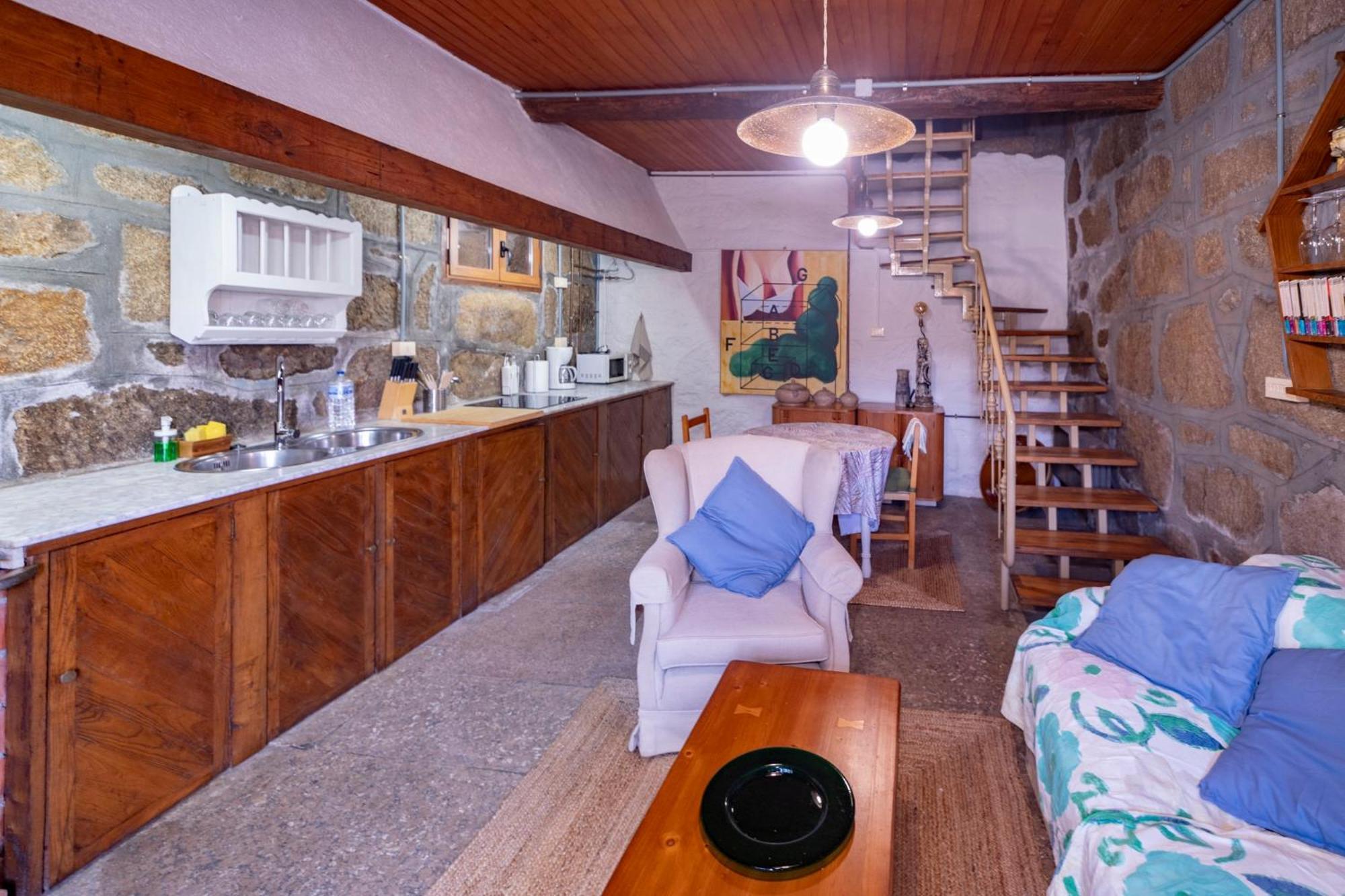 Apartamento Alouminos Do Ribeiro Ourense Exterior foto